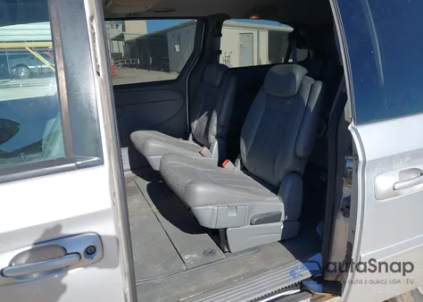 2005 Dodge Grand Caravan Sxt из США, поврежденный, VIN 2D4GP44L55R134475